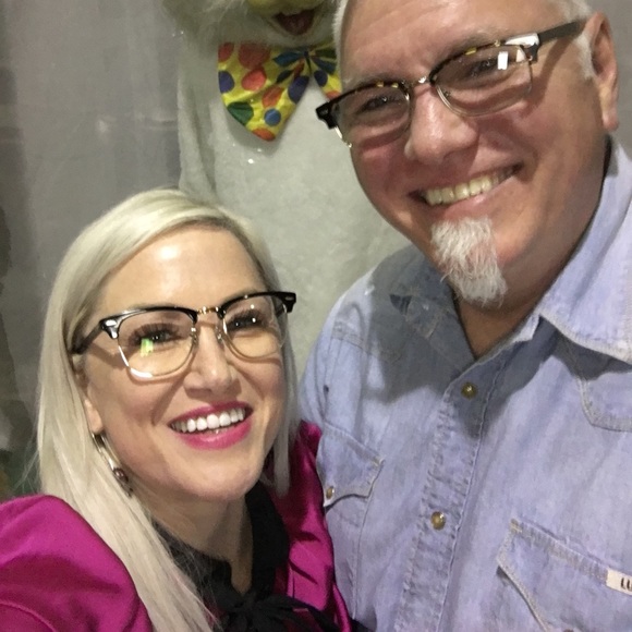 POSH Ambassador 💖 Meet your Seller - Picture 2 of 7